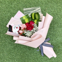 Graduation Bouquet 12 (Convo Monkey with 8 stalks roses)
